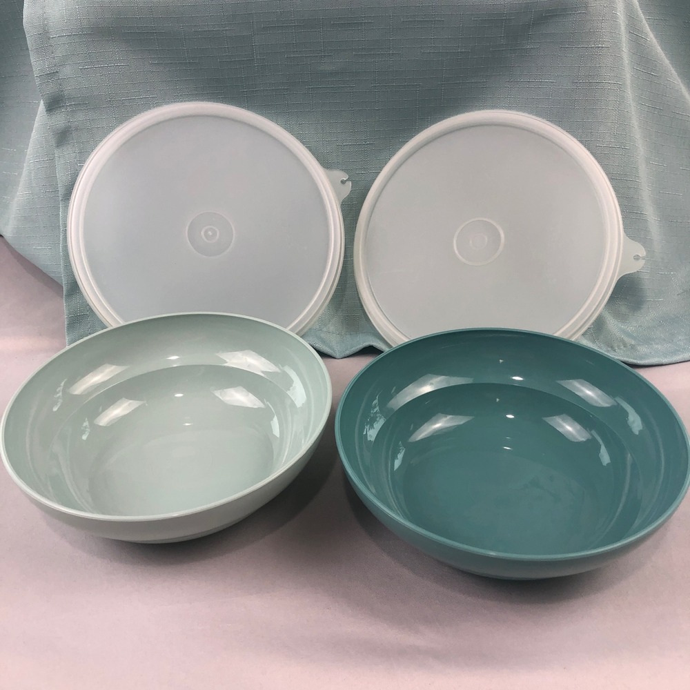 Tupperware Cereal Salad Bowls Set of 2 Teal Seafoam Green with Lids #155